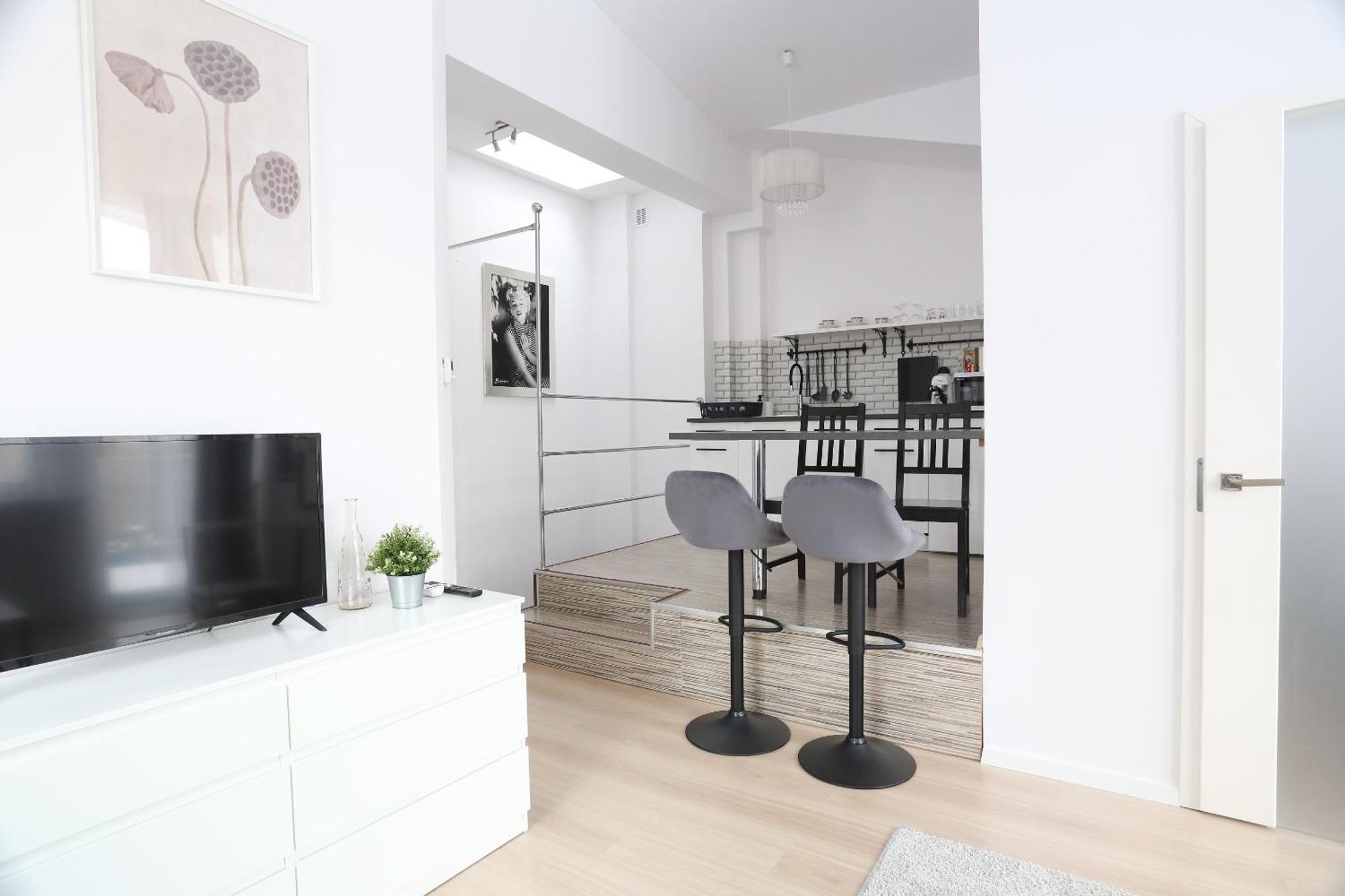 Fully-Furnished Apartment With Air Conditioning For Families, Cracow Old Town Krakow Exterior photo