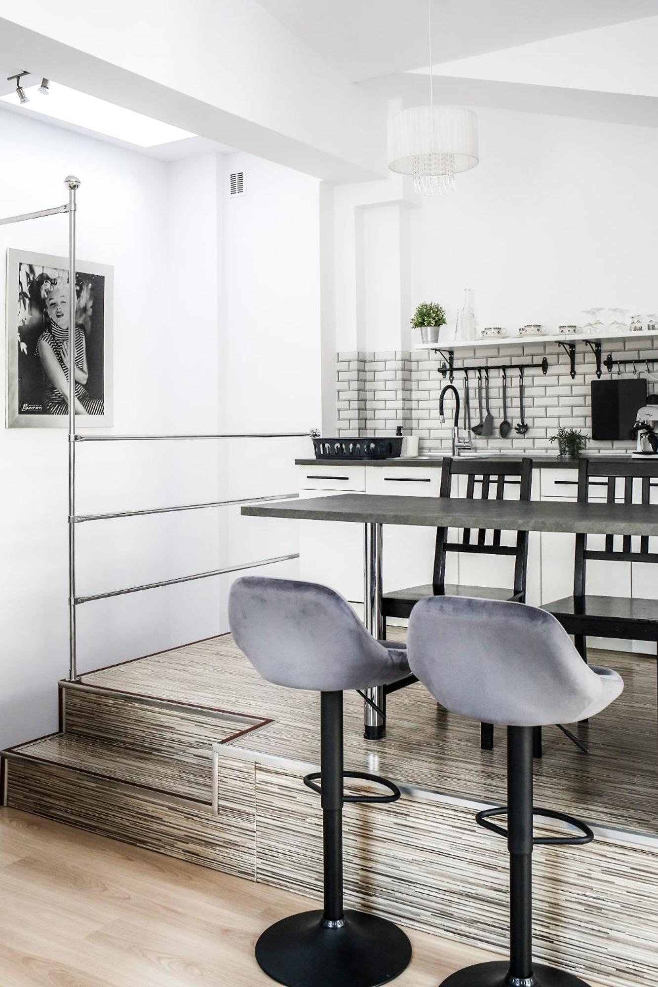 Fully-Furnished Apartment With Air Conditioning For Families, Cracow Old Town Krakow Exterior photo